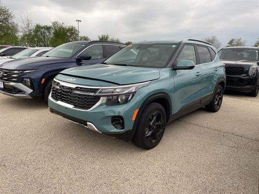 Pluton Blue 2026 Kia Seltos EX
