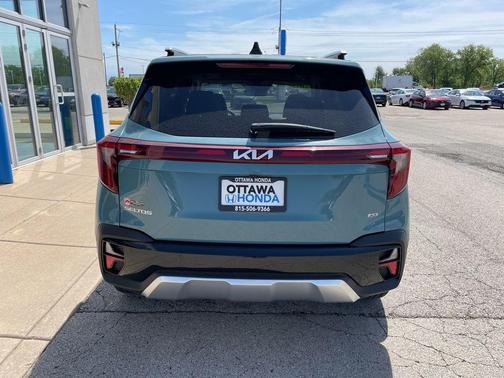 Pluton Blue 2026 Kia Seltos EX