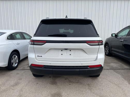 2024 Jeep Grand Cherokee Altitude