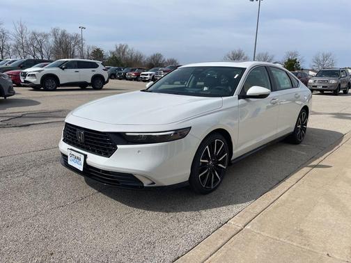 Platinum White Pearl 2026 Honda Accord Hybrid Touring