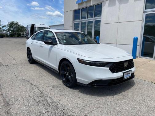 Platinum White Pearl 2026 Honda Accord Hybrid Sport-L