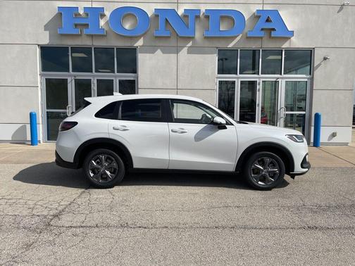 Platinum White Pearl 2026 Honda HR-V LX