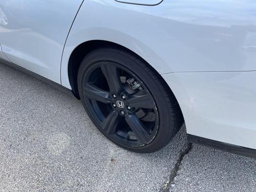 Platinum White Pearl 2023 Honda Accord Hybrid Sport-L