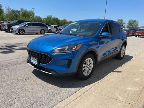 Blue Metallic 2020 Ford Escape SE