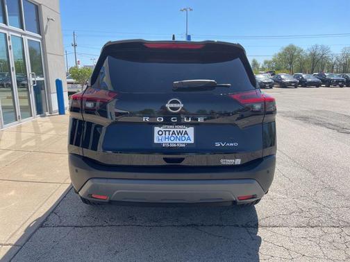 Super Black 2023 Nissan Rogue SV