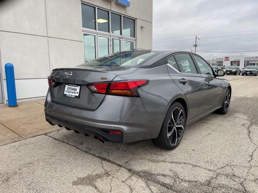 2023 Nissan Altima SR FWD