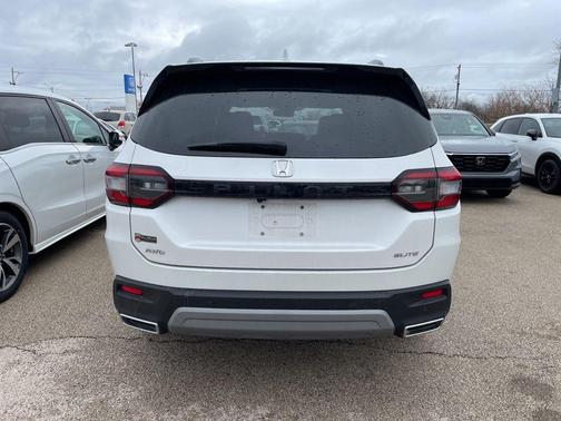 2023 Honda Pilot AWD Elite