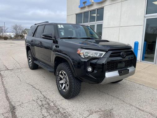 Midnight Black Metallic 2024 Toyota 4Runner TRD Off Road Premium
