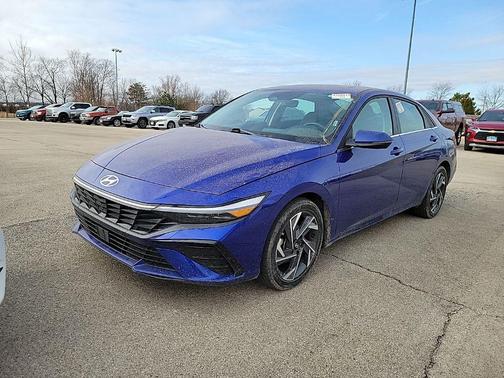 2025 Hyundai ELANTRA Limited