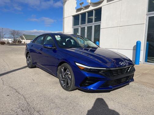 2025 Hyundai ELANTRA Limited