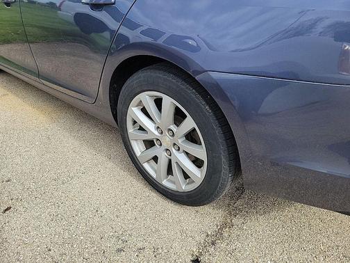 Atlantis Blue Metallic 2014 Chevrolet Malibu 2LT