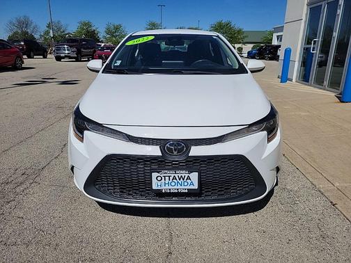 White 2022 Toyota Corolla LE