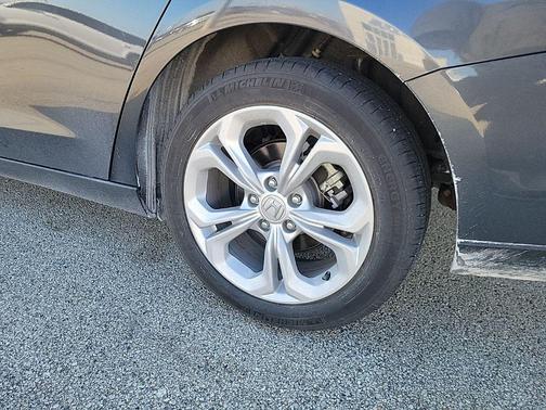 2025 Honda Accord LX 1.5T