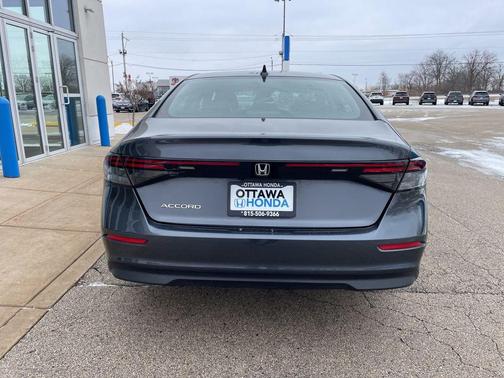 2025 Honda Accord LX 1.5T