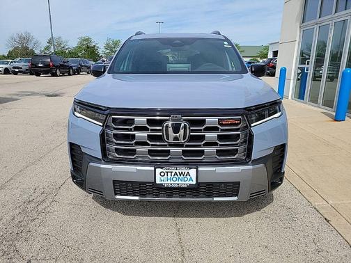 Sonic Gray Pearl 2026 Honda Pilot TrailSport