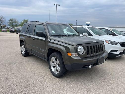 Eco Green Pearlcoat 2016 Jeep Patriot Sport