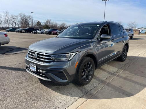 2024 Volkswagen Tiguan 2.0T SE 4MOTION