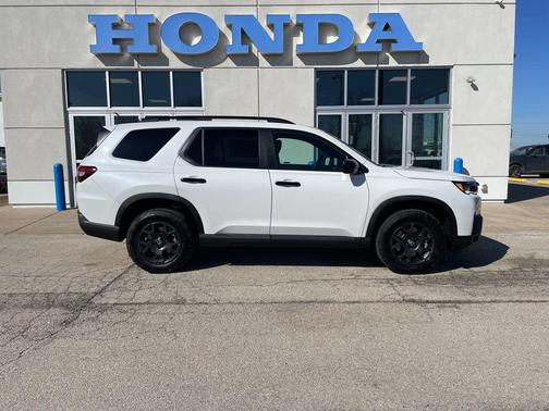 2026 Honda Pilot TrailSport