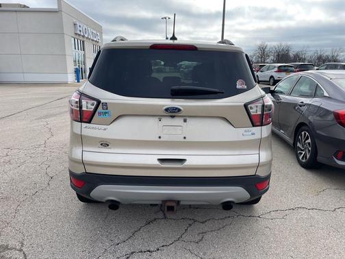 White Gold 2018 Ford Escape SE