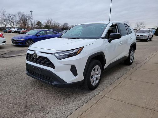 2024 Toyota RAV4 LE