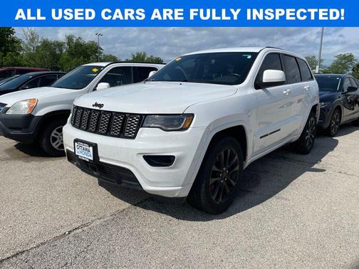 Bright White Clearcoat 2021 Jeep Grand Cherokee Laredo