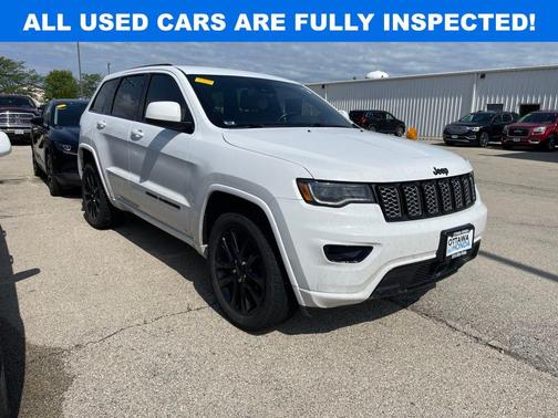 Bright White Clearcoat 2021 Jeep Grand Cherokee Laredo