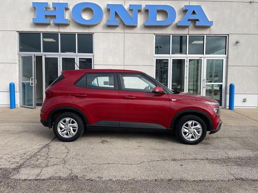 2023 Hyundai VENUE SE