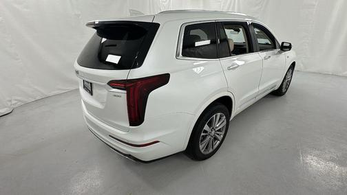 2022 Cadillac XT6 Premium Luxury AWD