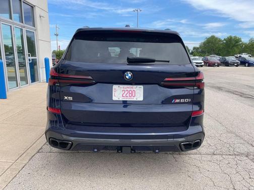 Tanzanite Blue II Metallic 2024 BMW X5 M60i