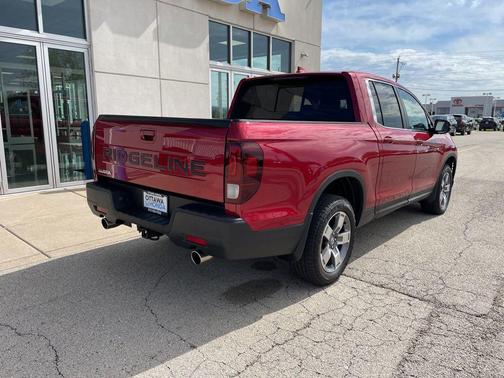 Radiant Red 2024 Honda Ridgeline RTL