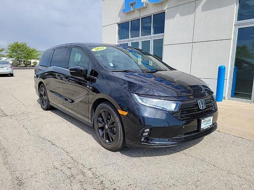 Crystal Black Pearl 2023 Honda Odyssey Sport