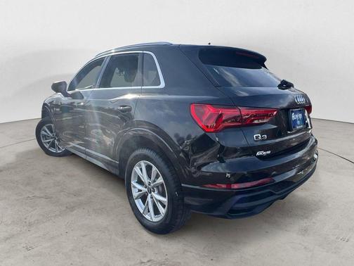 Mythos Black Metallic 2025 Audi Q3 Premium