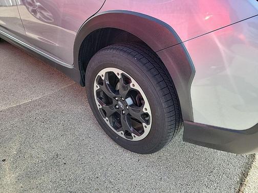 Ice Silver Metallic 2022 Subaru Crosstrek Premium