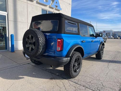 2024 Ford Bronco Black Diamond