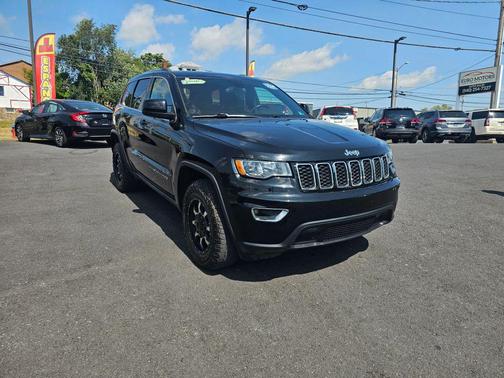2018 Jeep Grand Cherokee Laredo E