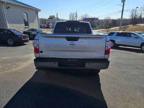 2018 Nissan Titan PRO-4X