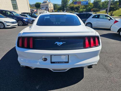 2016 Ford Mustang EcoBoost