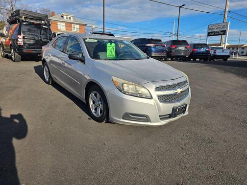 2013 Chevrolet Malibu 1LS