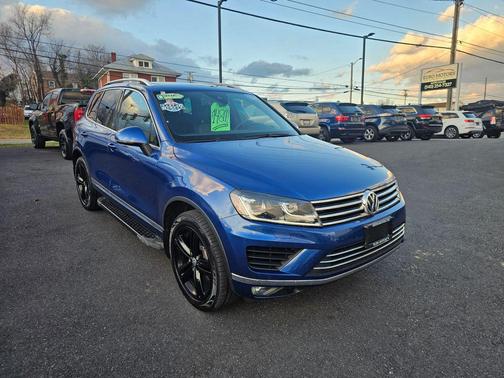 2017 Volkswagen Touareg V6 Wolfsburg Edition