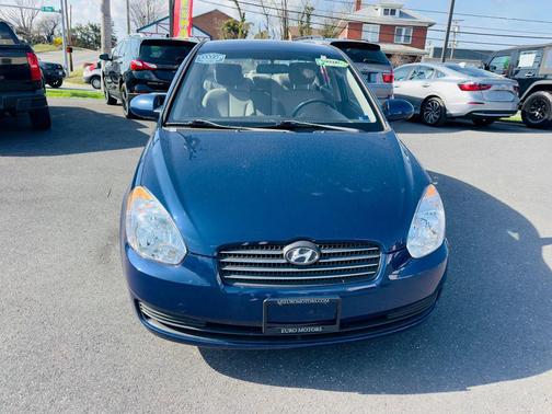 2009 Hyundai Accent SE