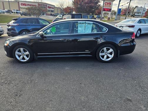 2012 Volkswagen Passat 2.5 SE