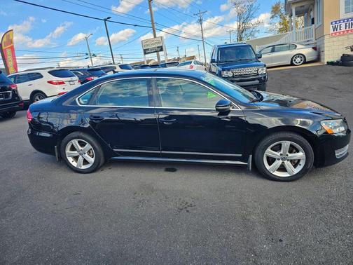 2012 Volkswagen Passat 2.5 SE