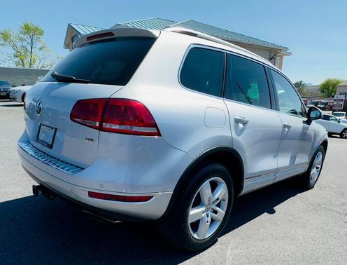 2012 Volkswagen Touareg VR6 Lux