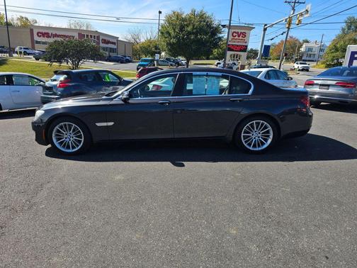2013 BMW 750 i xDrive