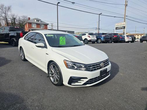 2018 Volkswagen Passat 2.0T R-Line