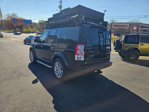 2016 Land Rover LR4 Base