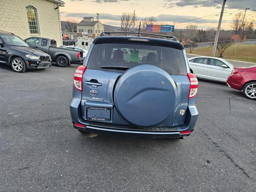 2009 Toyota RAV4 Base