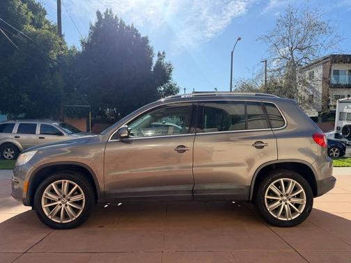 2009 Volkswagen Tiguan SE