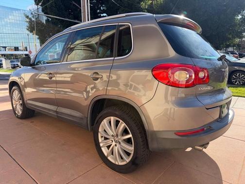 2009 Volkswagen Tiguan SE