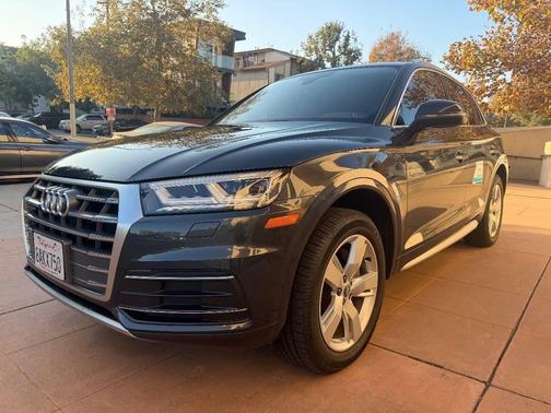 2018 Audi Q5 2.0T Premium Plus